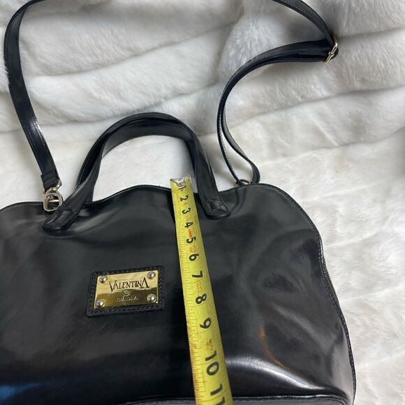 Valentina Italia soft  sheen patent leather bowler bag ,gold tone accent… - Picture 14 of 15